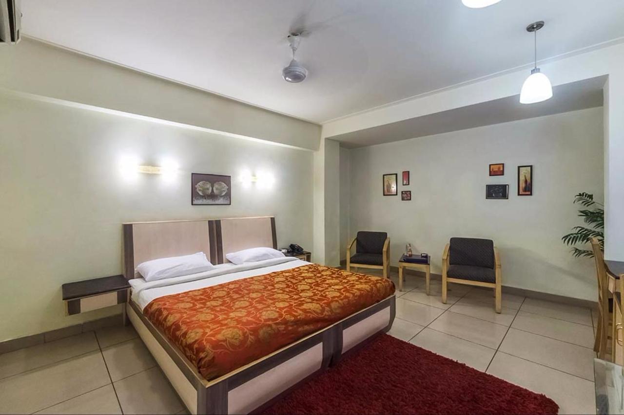 Komfort Terraces Bangalore Hotel Zewnętrze zdjęcie